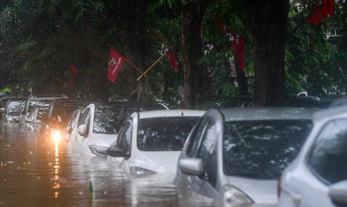 Suzuki Tawarkan Towing Gratis untuk Mobil Terendam Banjir