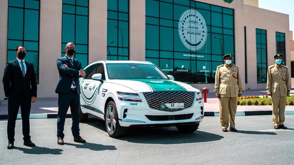 Dubai Tambah Rolls-Royce Cullinan Jadi Armada Mobil Polisi