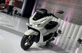 Harga Dan Pajak Tahunan Honda PCX 160 Lebih Mahal dari Aerox